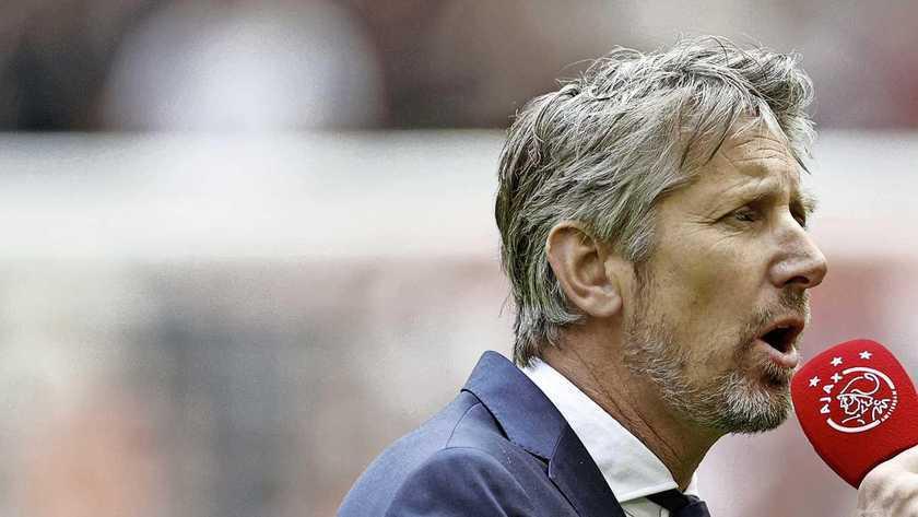 传奇门将范德萨度假时突发脑溢血!被送重症监护,14年前妻子曾患病