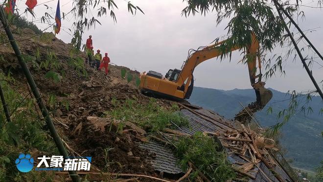 万州暴雨亲历者讲述：亲眼看到山洪毁了我家，却无能为力｜深稿