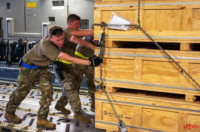 价值8亿美元!美第42次向乌发“军援”!包括多国禁用20年的“集束炸弹” 极大威胁平民生命