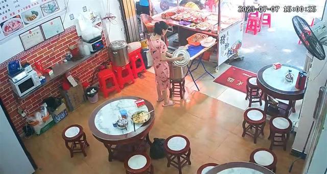 网传“广州一餐饮店疑被人投放不明物品” 警方通报