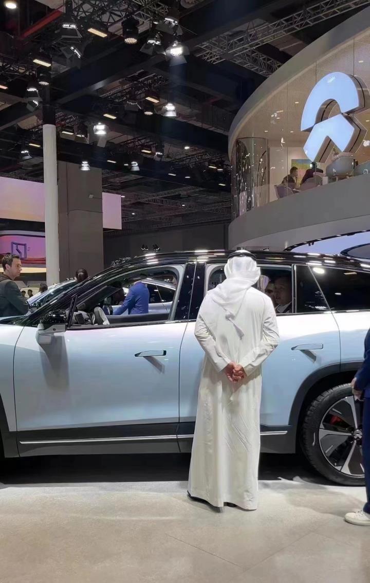 中东土豪爱上中国电动车，一个月曝光三笔投资，扎堆氪金新能源
