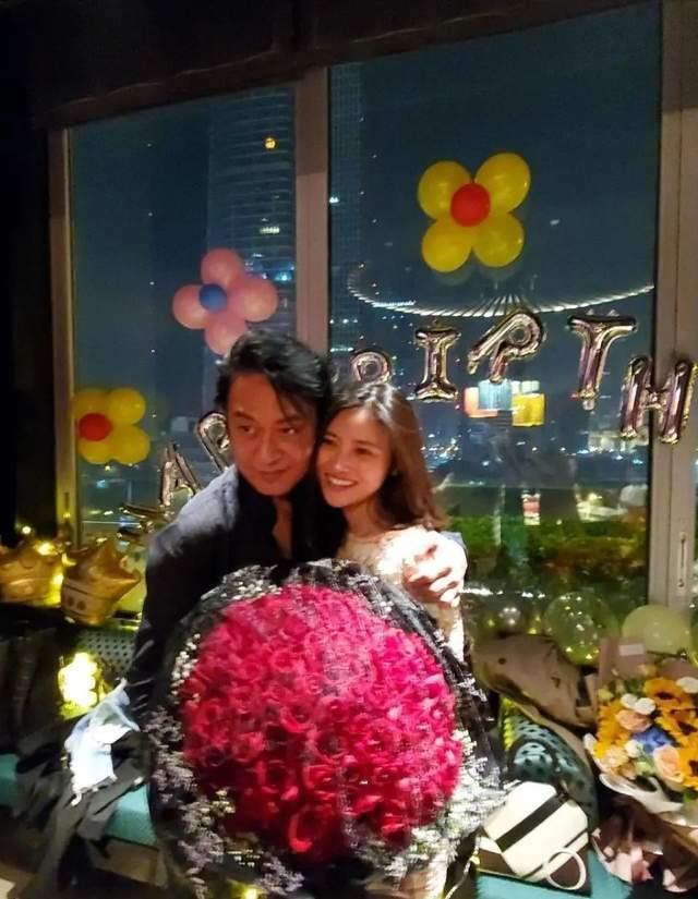 马景涛女友发文回应被网暴，夸赞男方是一位好男人，只要对方快乐