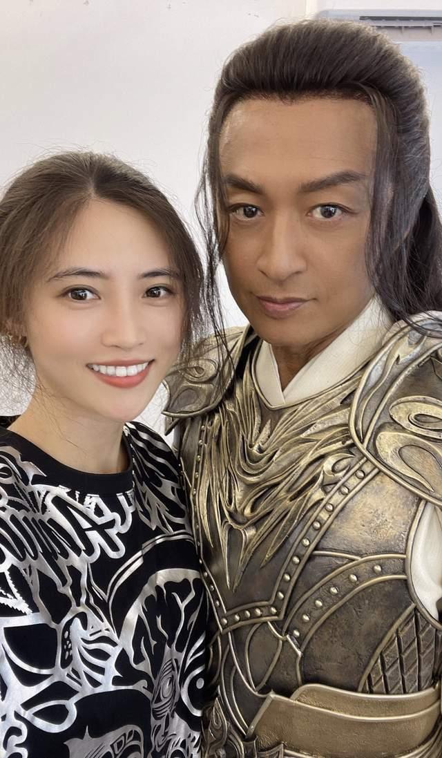 马景涛女友发文回应被网暴，夸赞男方是一位好男人，只要对方快乐