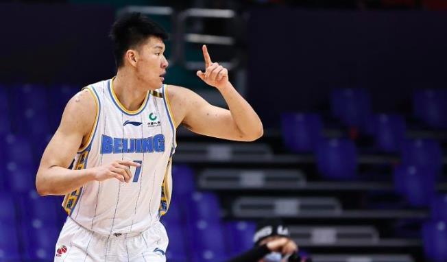 CBA重磅交易达成？传周琦范子铭互换东家 大魔王加盟北京首钢男篮
