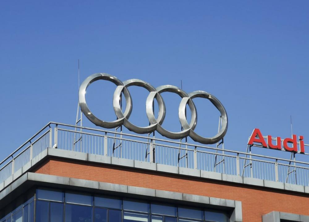 奥迪向中国车企低头