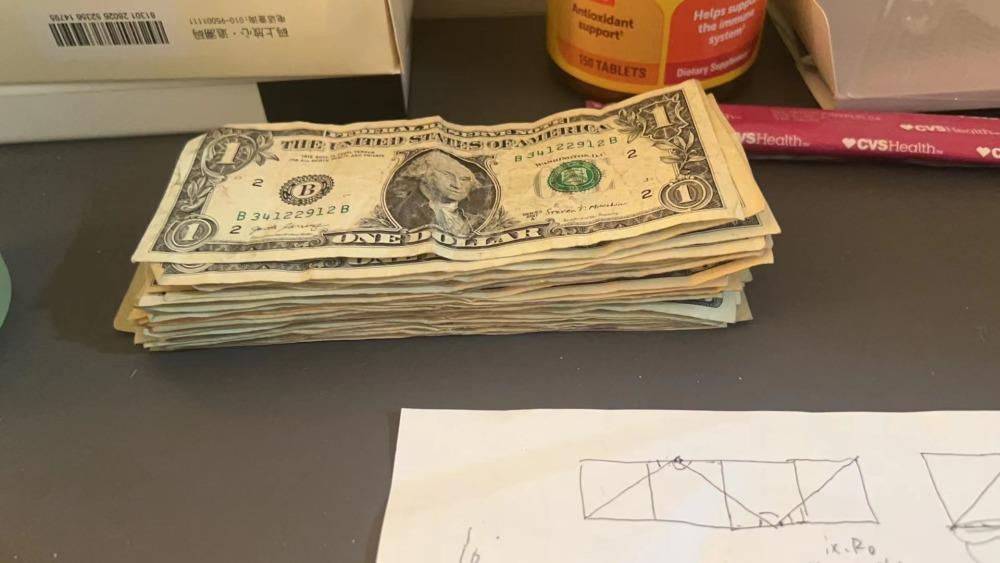 留学到一半家庭破产，没毕业就断供：有人大二退学回国参加高考