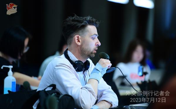 2023年7月12日外交部发言人汪文斌主持例行记者会