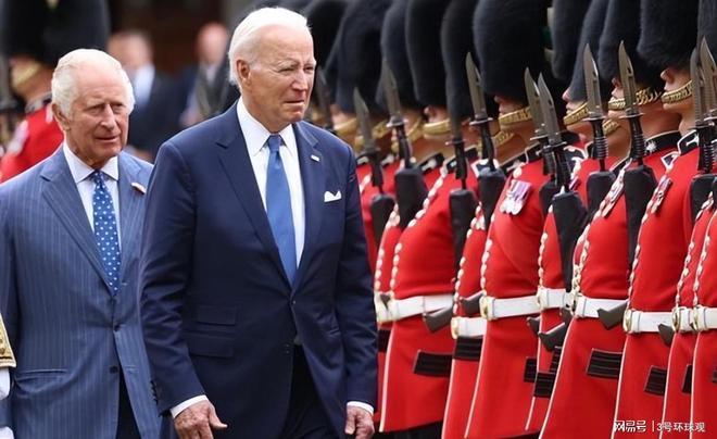 英国国王遇上美国总统，高龄老人又闹出世界笑话，拜登的健康堪忧