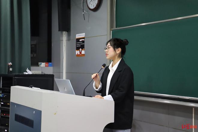 对话“分享励志求学”走红的凉山女孩:考上浙大保研清华,本科4年存下16万元