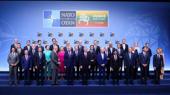 梅德韦杰夫:乌克兰可能永远不会入约,而北约不敢大声说出来