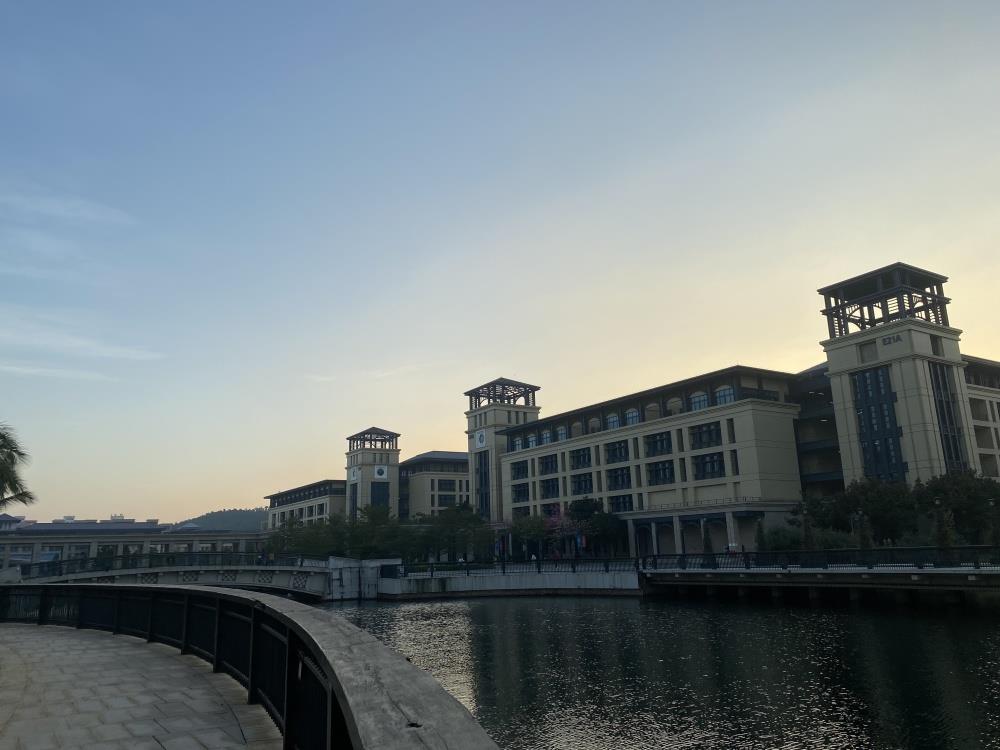 35岁出国读博，42岁当博士，他从四川街头茶馆里看透中国历史