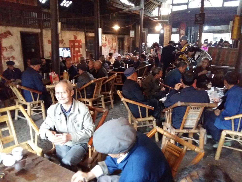 35岁出国读博，42岁当博士，他从四川街头茶馆里看透中国历史