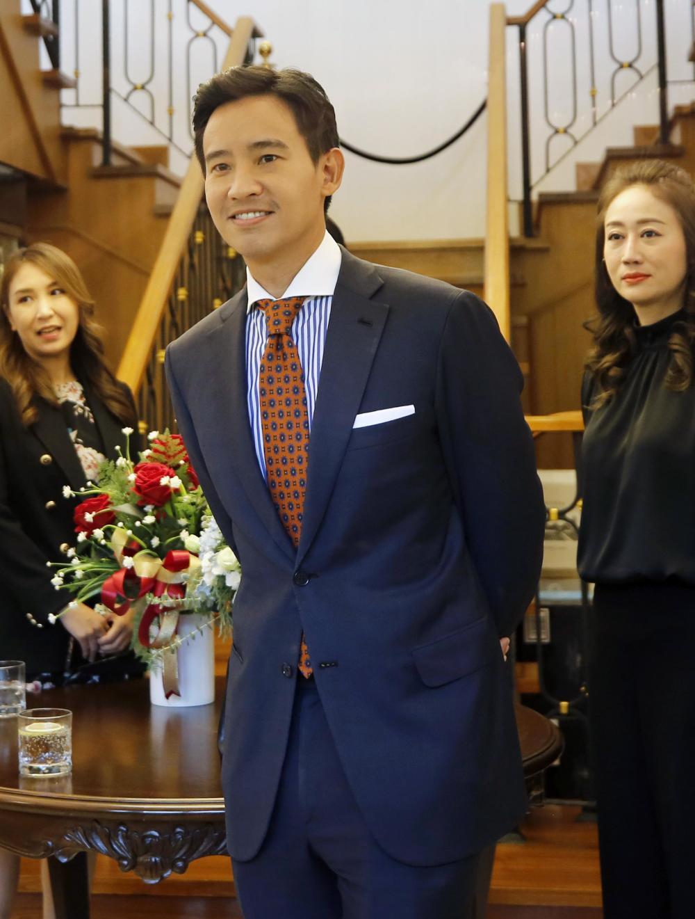 泰总理大选，帅气多金的“黑马”皮塔首轮落选，他信女儿或“捡漏”