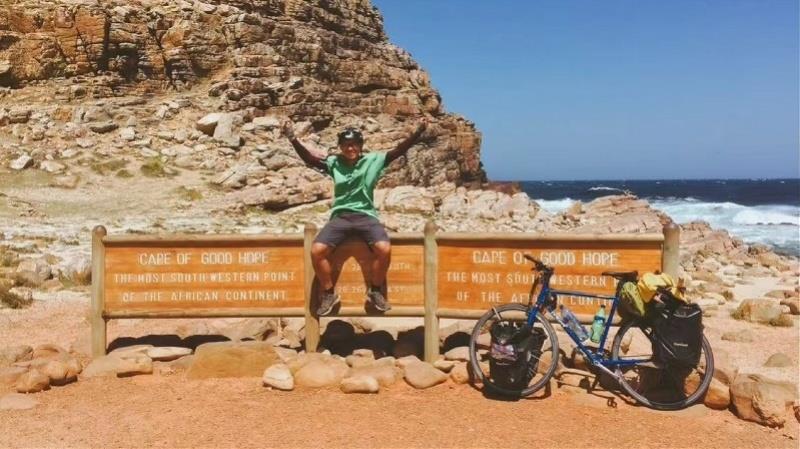 家属确认知名旅行博主在新疆徒步遇难，当地领队称曾劝其跟团