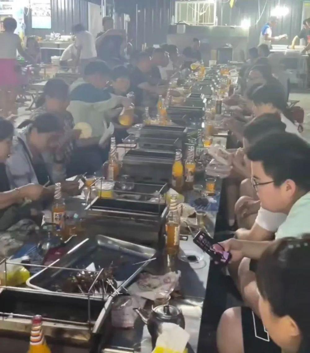 新手店主在淄博赌局中“阵亡”：低估了市场残酷，有人开店一天赔2千