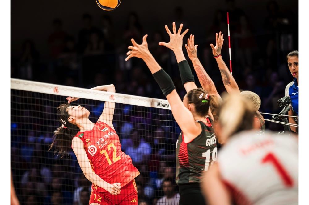 世联赛官方最佳阵:中国女排3人!李盈莹获第1主攻,瓦尔加斯MVP