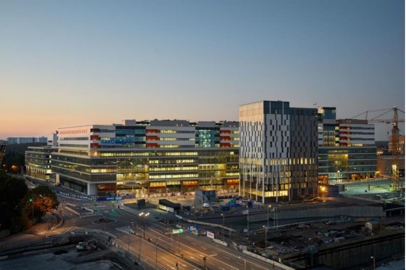 河北沧州某医院大楼像娱乐会所?建筑专家:设计不到位增加患者焦虑