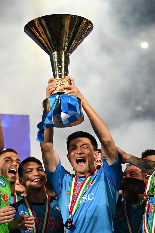 加盟拜仁，金玟哉身价四年翻了30倍，“亚洲最贵”当之无愧