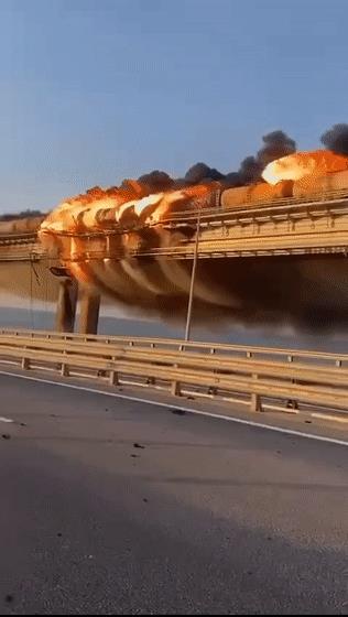 俄罗斯交通部:克里米亚大桥的汽车通行暂时关闭