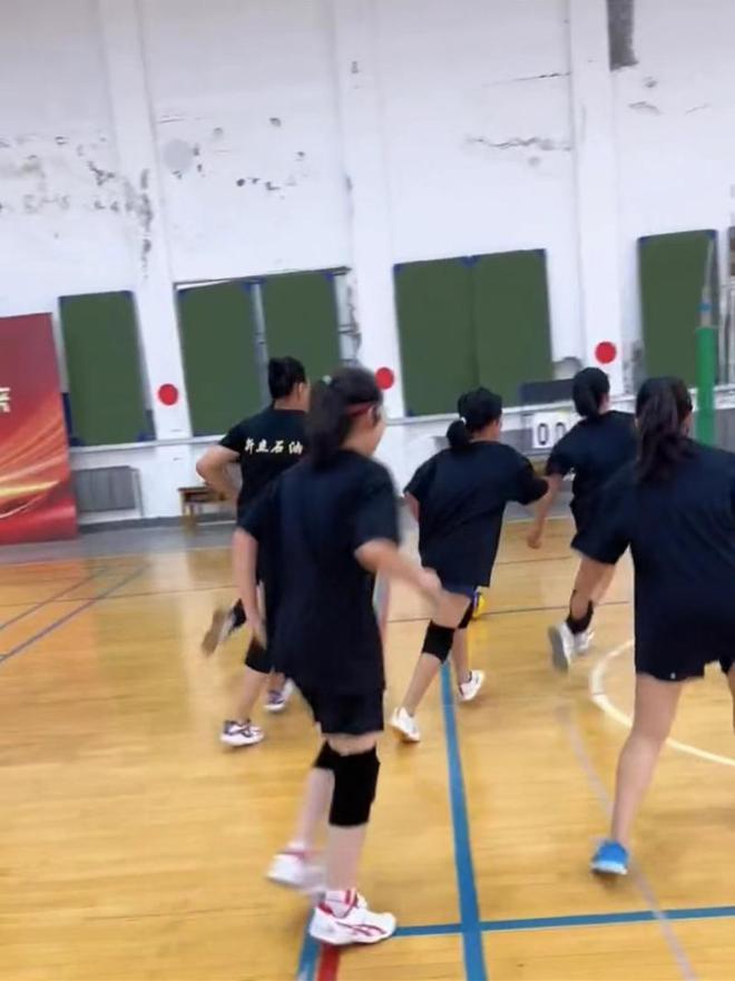 被珍珠岩击垮的屋顶:齐齐哈尔坍塌事故搜救前后24小时