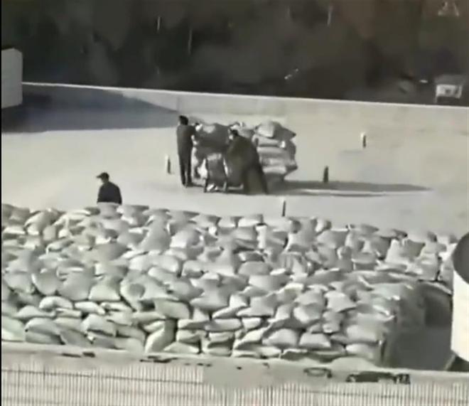 被珍珠岩压塌的排球梦：齐齐哈尔10名小队员和1名教练遇难，幸存队友发文“好朋友全走了”