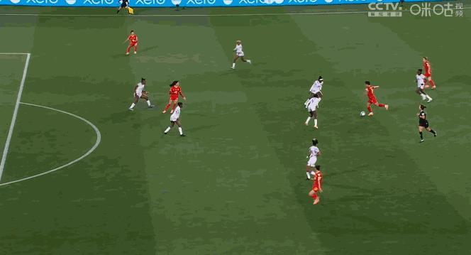少一人作战又怎样!十人中国女足1-0海地,王霜点球破门