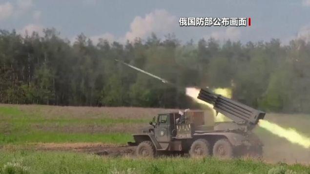 空域暂时禁飞,一机场关闭!莫斯科市中心大楼被无人机击中!普京:乌军改变战术了