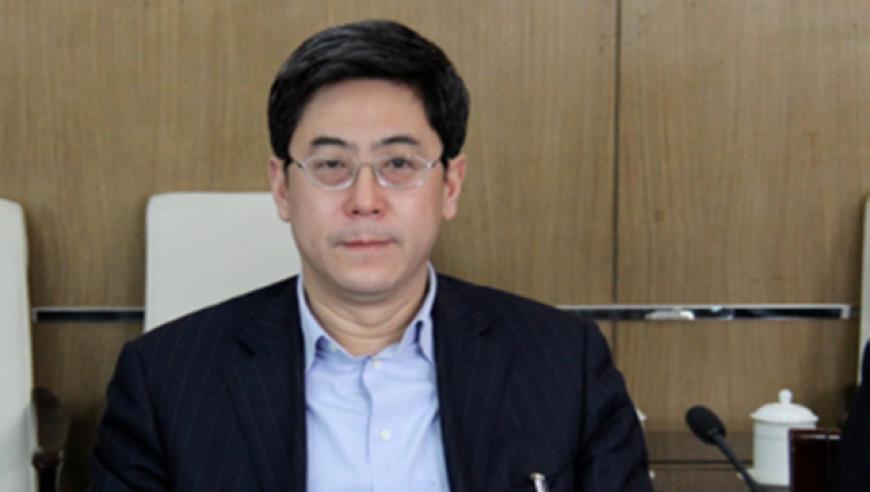 蓝正龙承认已经与周幼婷离婚，称现在是好朋友，证实九年婚姻结束