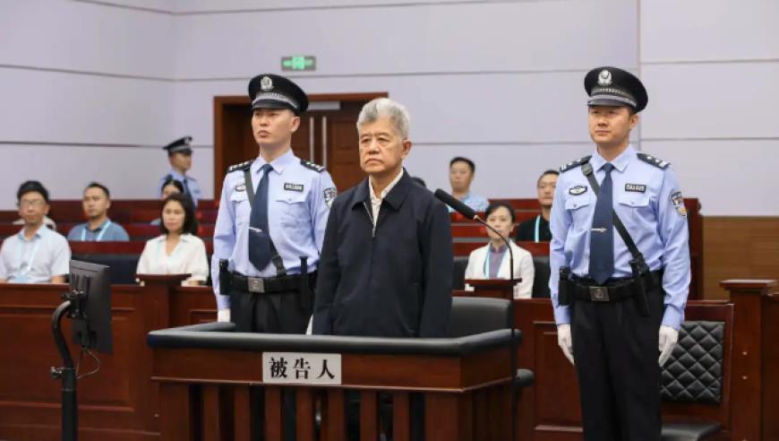 法国总统马克龙：骚乱顶峰已过去 仍需保持警惕