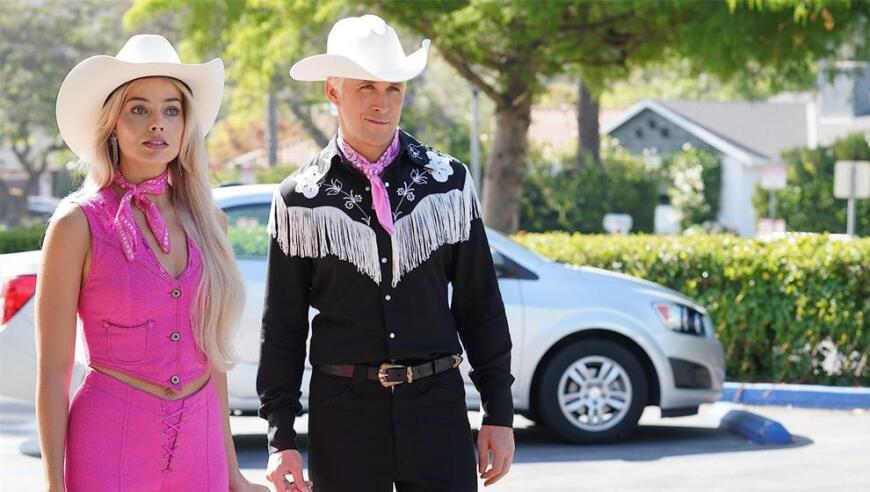 网友吐槽露营民宿男女共用一个洗澡间，民宿回应：不是男女共浴，会分时段分开进入，沙漠条件有限