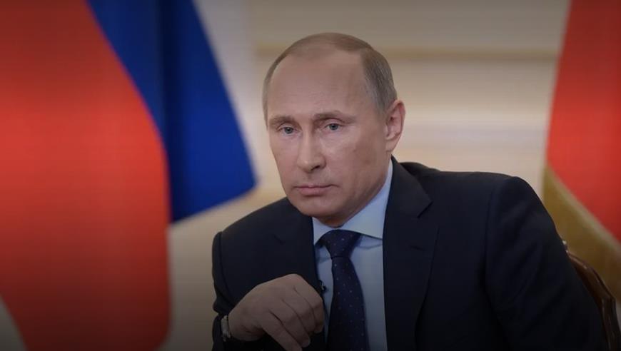 石家庄一乐队成员演出时脱裤，官方：歌手行拘，公司停业整顿罚款20万