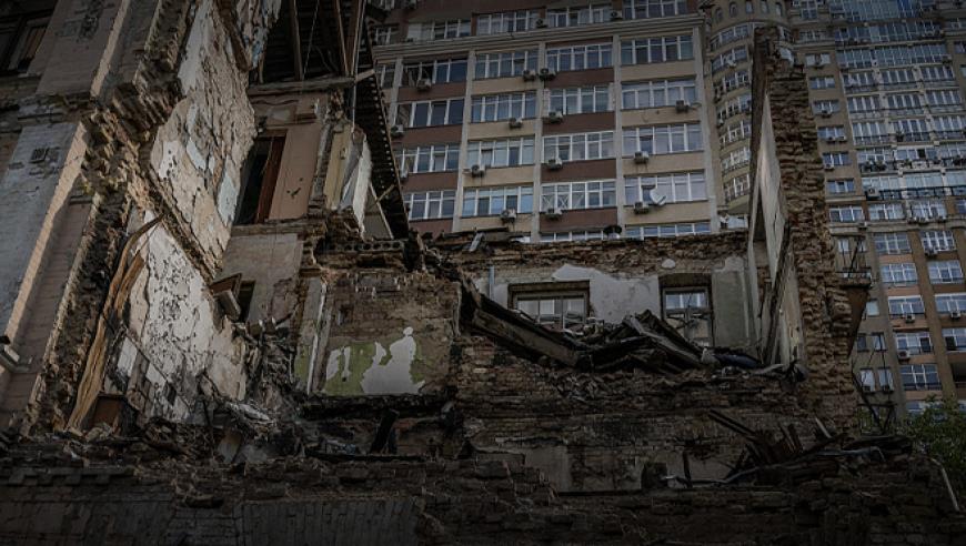 普京签署法案禁止变性手术，俄杜马主席称“将避免走上美国道路”