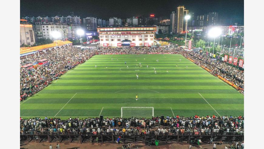 湖南省政协原党组成员、副主席易鹏飞被开除党籍和公职