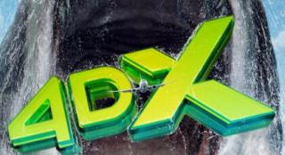 《巨齿鲨2》发布新海报 深海巨兽张开血盆大口