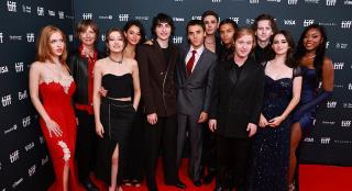 惊悚喜剧《地狱之夏》首映 菲恩·伍法德出席活动