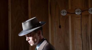 《奥本海默》：充分调度与发挥电影美学的魅力