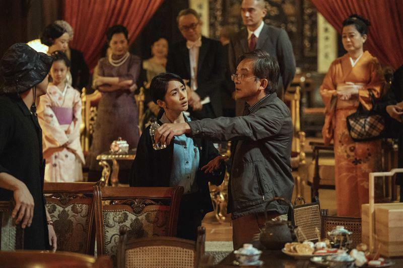 周渝民从影最大挑战！一人分饰林依晨阿公和情人