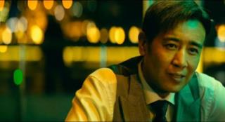 《坚如磐石》领跑国庆档 “致命男人”又圈粉了！